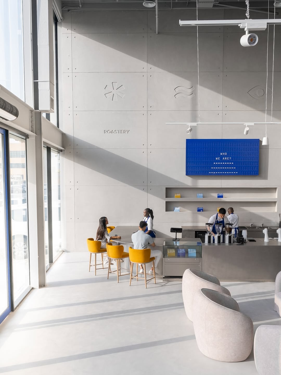 nom:me|Escape the Noise: Dubai’s Smallest Library Opens for One Week Only