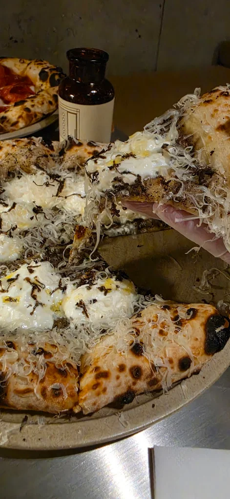 nom:me|Yesterday: Dubai’s Brand New Listening Pizzeria